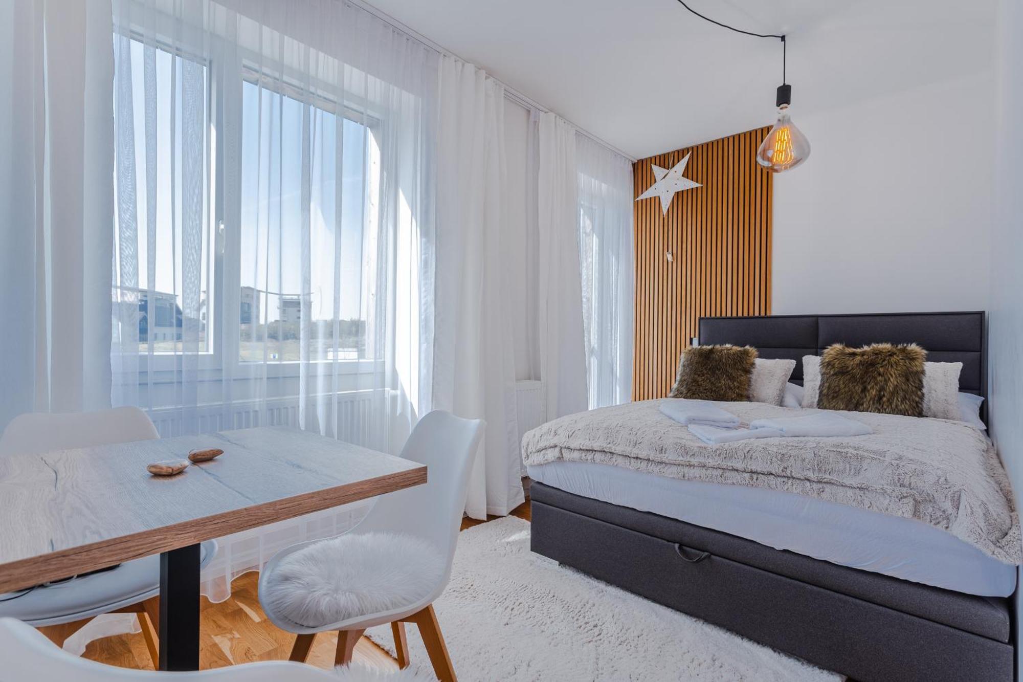 Loučná pod Klínovcem Meadows Apartments Klinovec מראה חיצוני תמונה